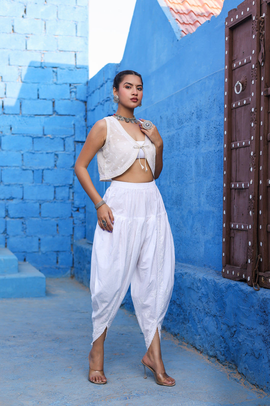 Chikankari Short Shrug(Beige)