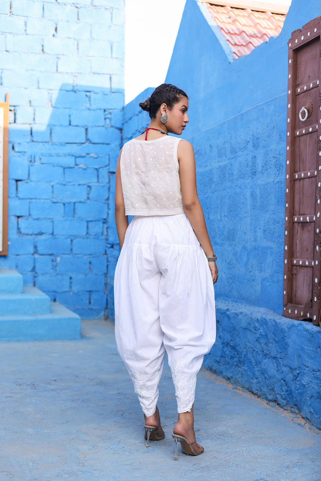 Chikankari Short Shrug(Beige)